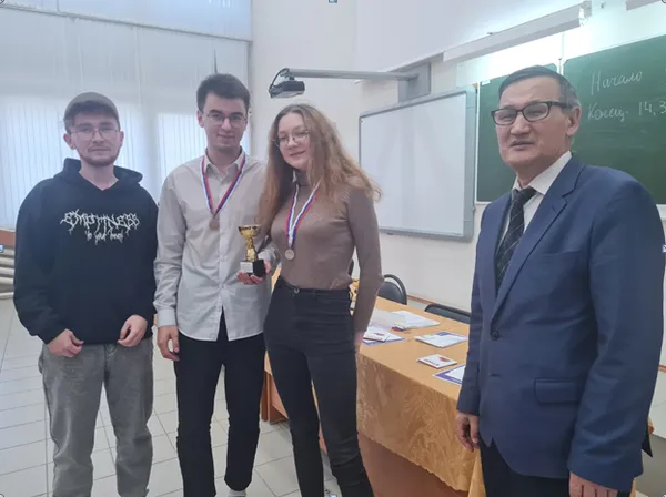 Команда ФТИ Уфимского университета – победитель VIII Южно-Уральской олимпиады по общей физике